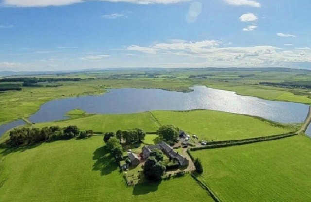 Gairnshiel Cottage - Impresionante casa de campo con vistas al lago y la colina