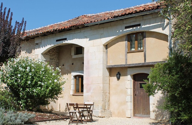 Rural French Family Holiday Hamlet - Heated Pools, Golf, Tennis, Creche, 10 mins to beach!