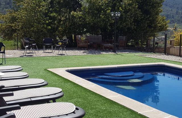Casa rural 3 con piscina y jardín con barbacoas