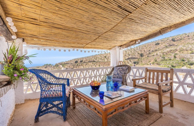 Casa rural 'Bns - Casa La Prensa - Alpujarra' con vistas al mar, terraza privada y Wi-Fi