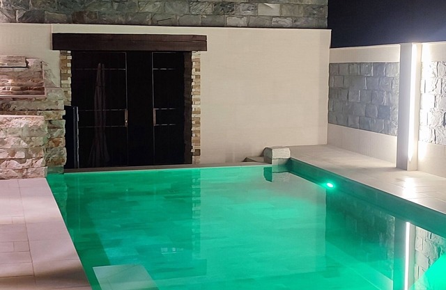 Casa Rural con piscina-jacuzzi "La Encomienda de Oreja"