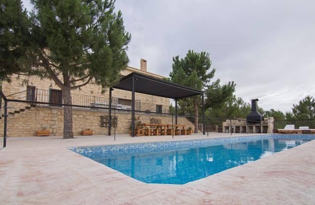Casa rural (alquiler íntegro) Finca La Llum para 23 personas