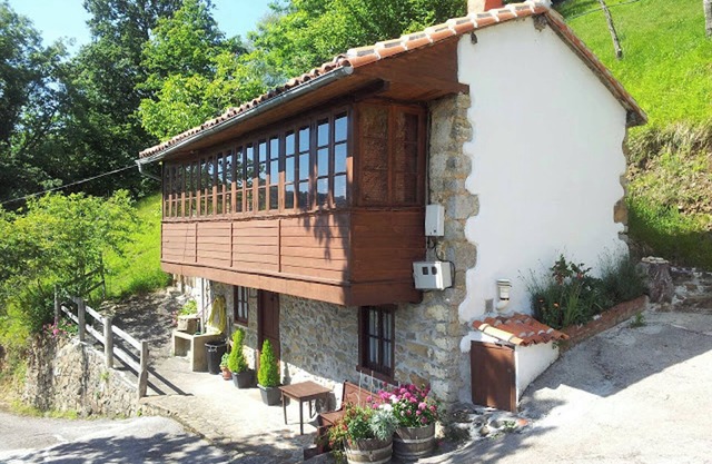 CASA RURAL EN LA MONTAÑA