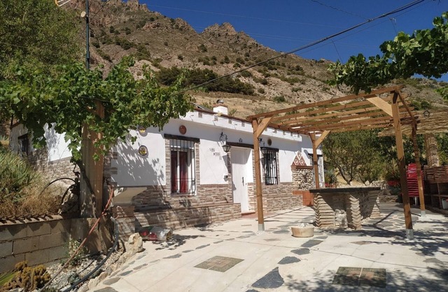 Casa Rural , cerca de la alpujarra Granadina, con chimenea, piscina, barbacoa