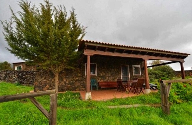 Confortable casa rural con vistas hermosas en El Hierro
