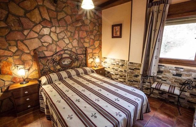 Aloj. rural Plaza Vieja 2 pers. con spa y chimenea