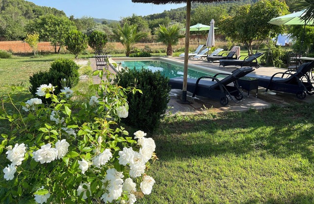 finca rural ideal para parejas que les guste el entorno natural y tranquilidad.