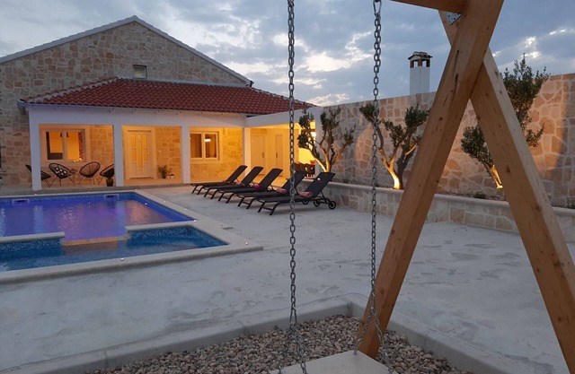 Rural Villa with a Pool near Zadar