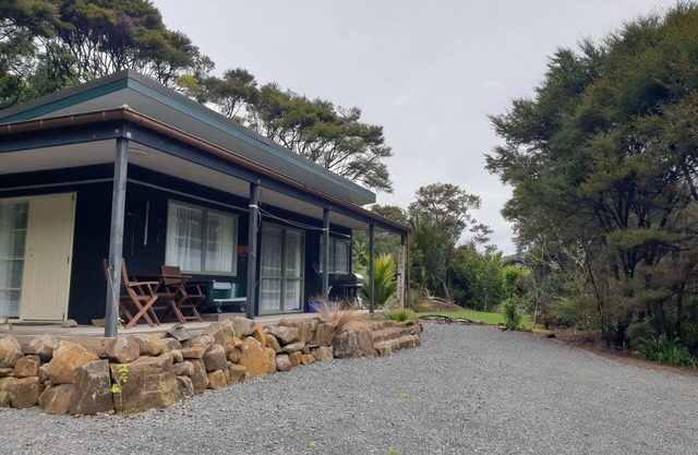 Ruru Retreat in Tuateawa