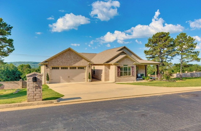 Russellville Home Near Hiking + Lake Access!