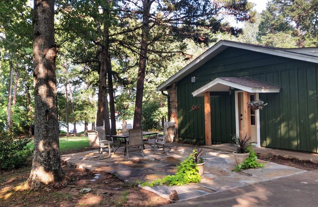 Russellville Lake House- frente al mar con muelle privado