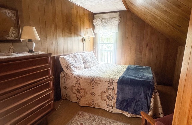 Rust Pond, Wolfeboro NH, Hermoso y tranquilo chalet frente al lago, "Campbellot"