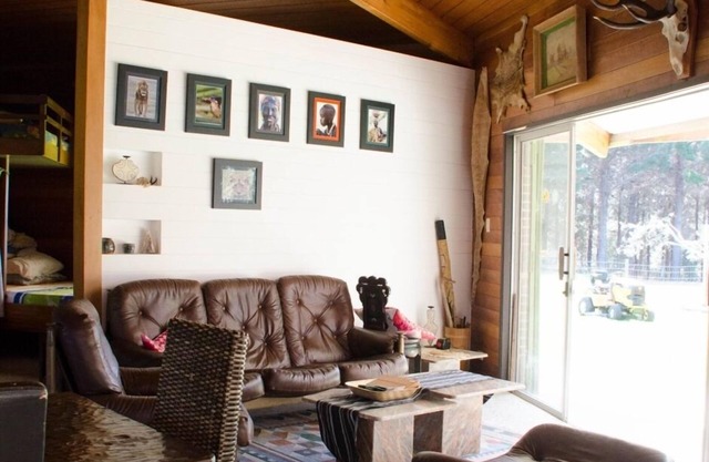 Chalet rústico rústico con encanto abierto