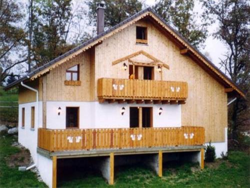 Rustic Chalet for Families