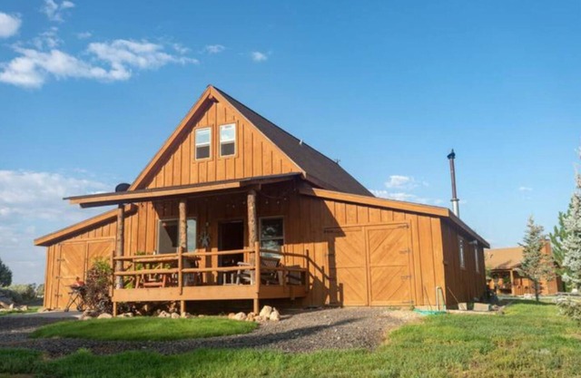 Rustic Chic Barn Cabin Retreat in the Heart of Nature, Rustic Chic Barn Cabin Retreat
