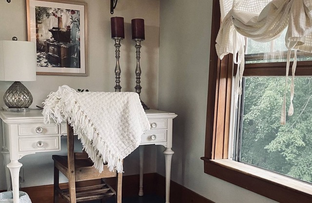 Rustic Chic Stay