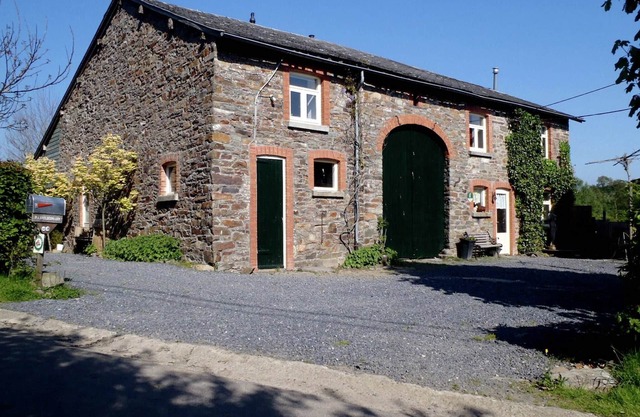 Estancia rústica en una granja en Rogery