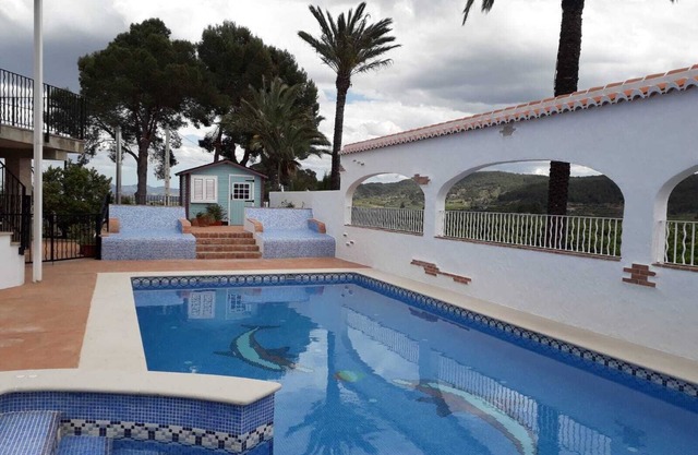 CASITA RUSTICA DE INVITADOS (NEXT TO XATIVA)