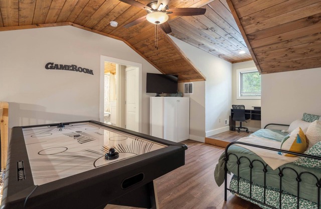 Rustic Hickory Hideaway