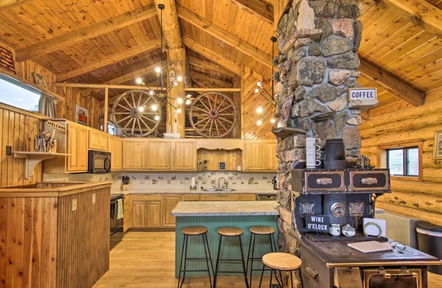 Rustic Livingston Ranch House with Mtn Views!