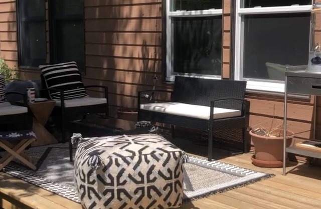 Rustic modern w/ mountain views, creek, hiking, biking + 2 blocks to ski shuttle