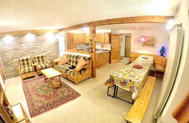 CASA DE VACACIONES EN MONTAÑA