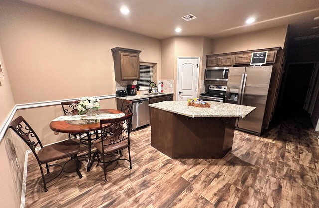 Rustic Retreat , with. all the luxury of home.