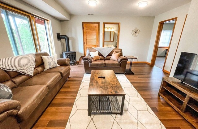 Secluded Cabin | fishing/hiking/relaxing/fireplace