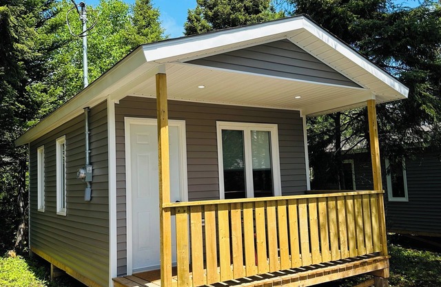 Rustic Wave Cottages-Mini Chalet #11