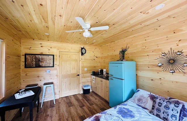 Rustic Wave Cottages-Mini Chalet #10