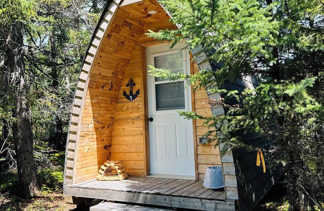 Rustic Wave Cottages-Glamping Pod#4