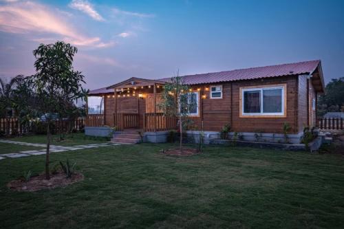 Rustic Wood - The Cozy Nature Escape