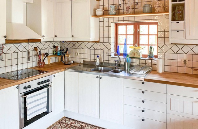 Alojamiento de 2 habitaciones en Figeholm