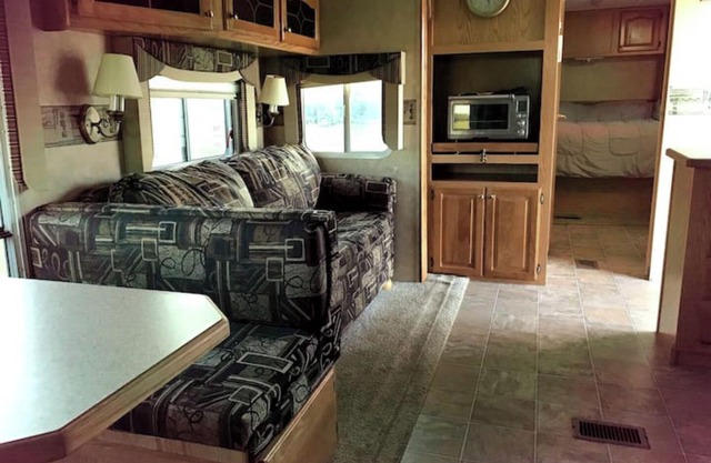RV/camper trailer on acreage 5 km N of Sylvan Lake