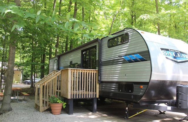 RV Rental #6 Sleeps 6 people
