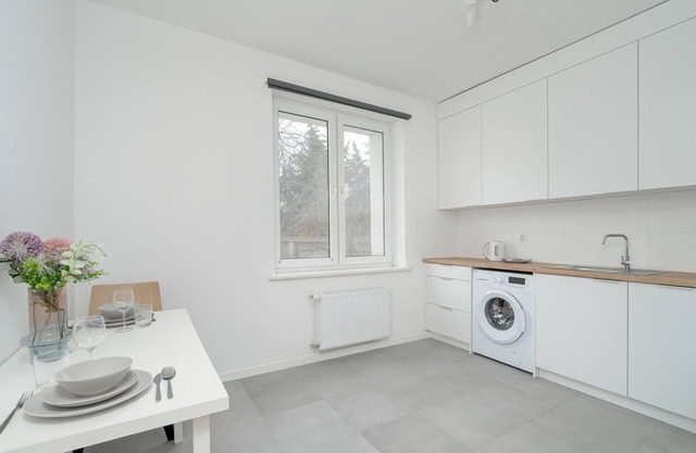 Rycerska Apartment Parking by Renters