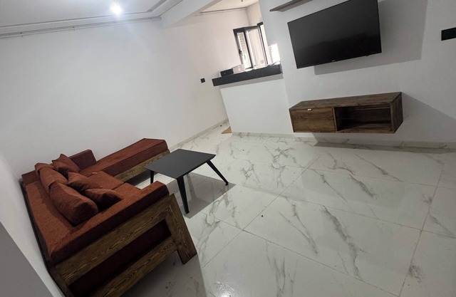 S+1 Furnished with All Comforts