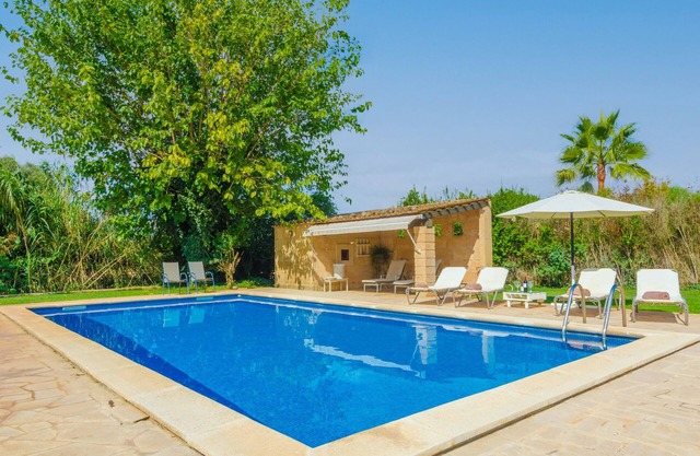 S'ERA NOVA - Preciosa villa con piscina privada rodeada de un bonito jardín. WiFi Gratis