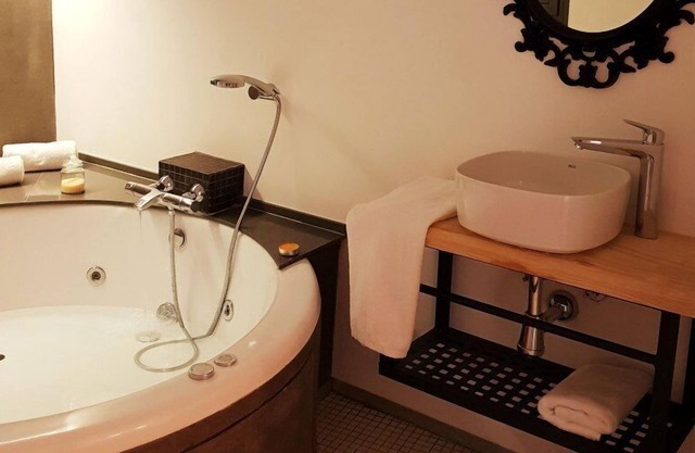 S30 Reina Victoria Suites