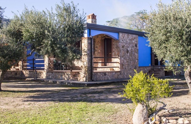 Casa "Sa Sermenta" cerca del mar.