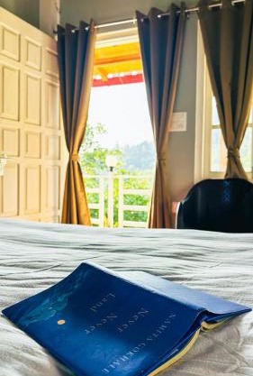 Saanidhya Villa- Rooms with Himalayan & Sunset View & Temple Experience