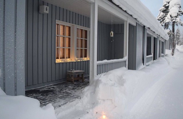 Saariseläntie 8 f 6 by Interhome