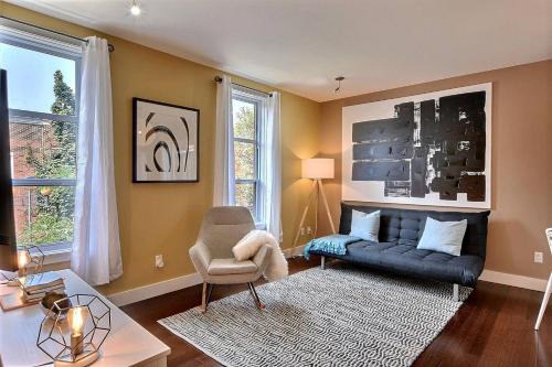 Sacha's Home Away In Quiet Montreal