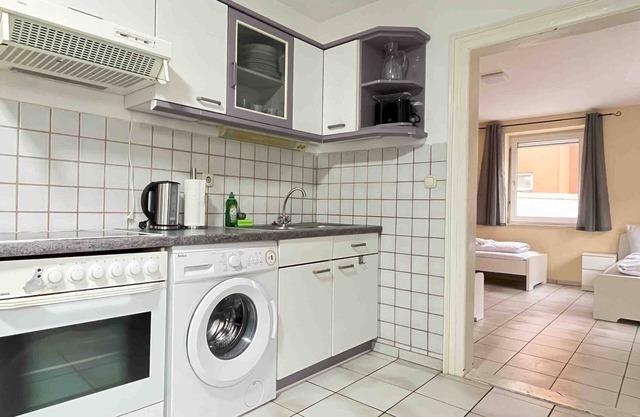 (SAD301) Small workers apartment in a great location