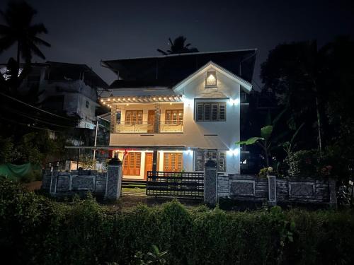Safari Homestay, Malayattoor