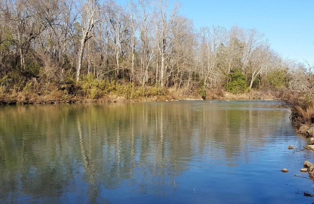 Safari on Glover River with Private Riverfront Access and Hot Tub by RedAwning