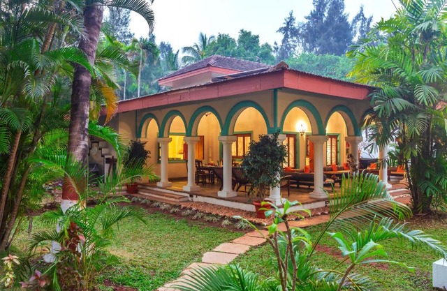 SaffronStays Aquamarina