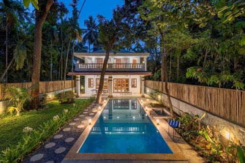SaffronStays Atmos The Brick House