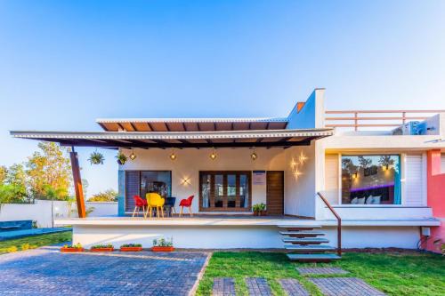 SaffronStays Blue Jasmine