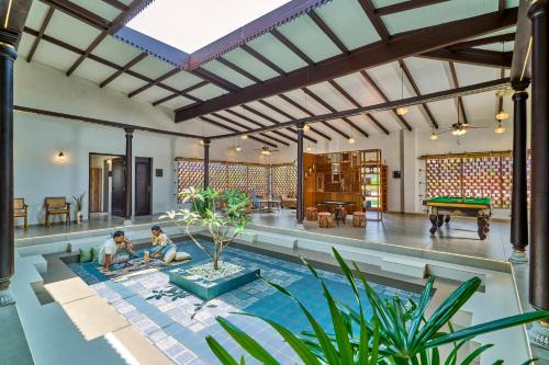 SaffronStays Sarvam - 3bdr wada-inspired pool villa in Igatpuri